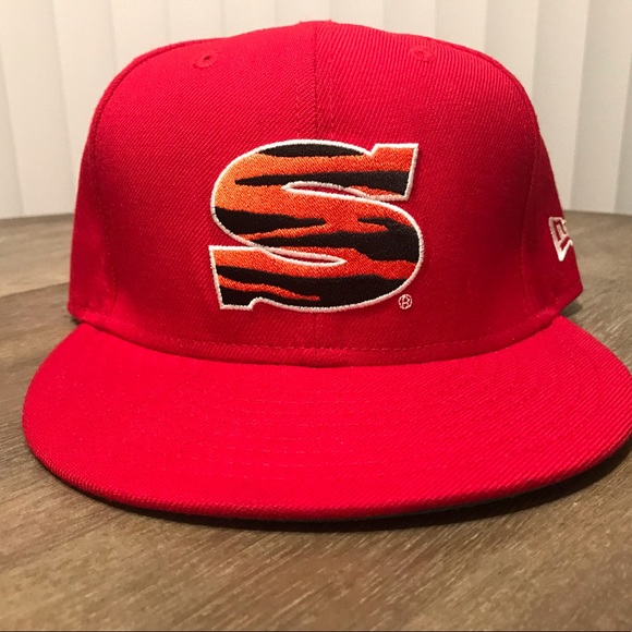 supreme fitted cap